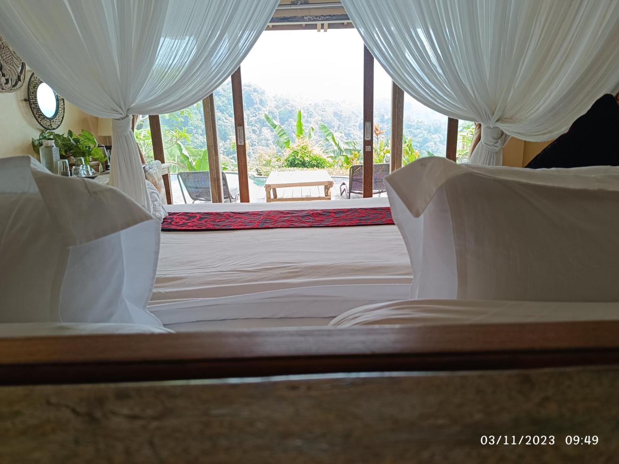 Dwan Tea Mountain Side Bed & Breakfast Jatiluwih Room photo