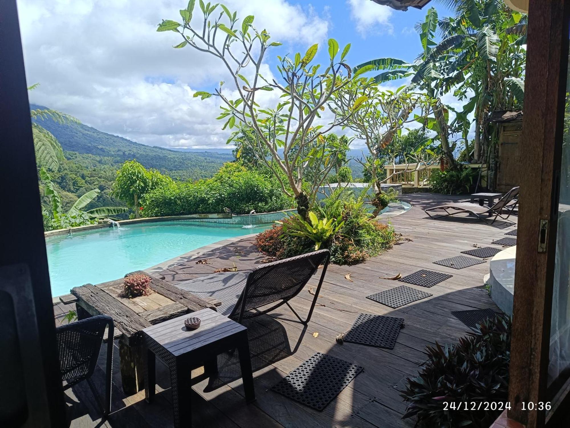 Dwan Tea Mountain Side Bed & Breakfast Jatiluwih Exterior photo