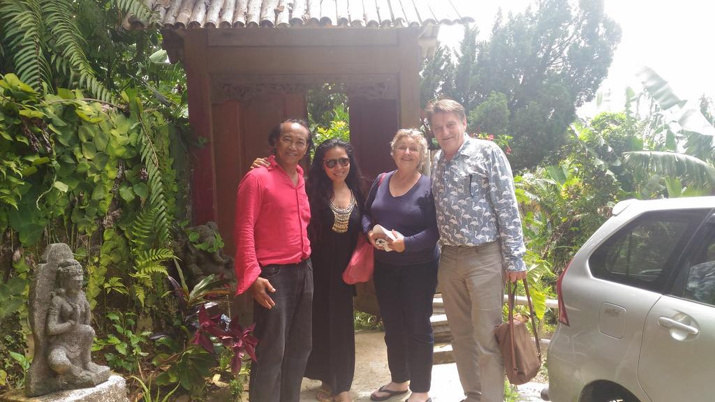 Dwan Tea Mountain Side Bed & Breakfast Jatiluwih Exterior photo